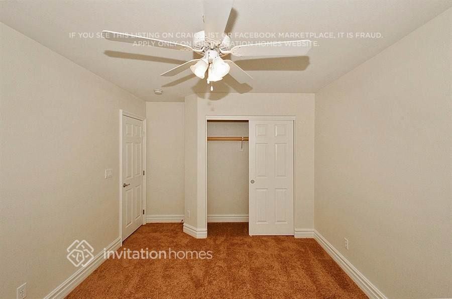 6685 Aviston St - Photo 5 of 9