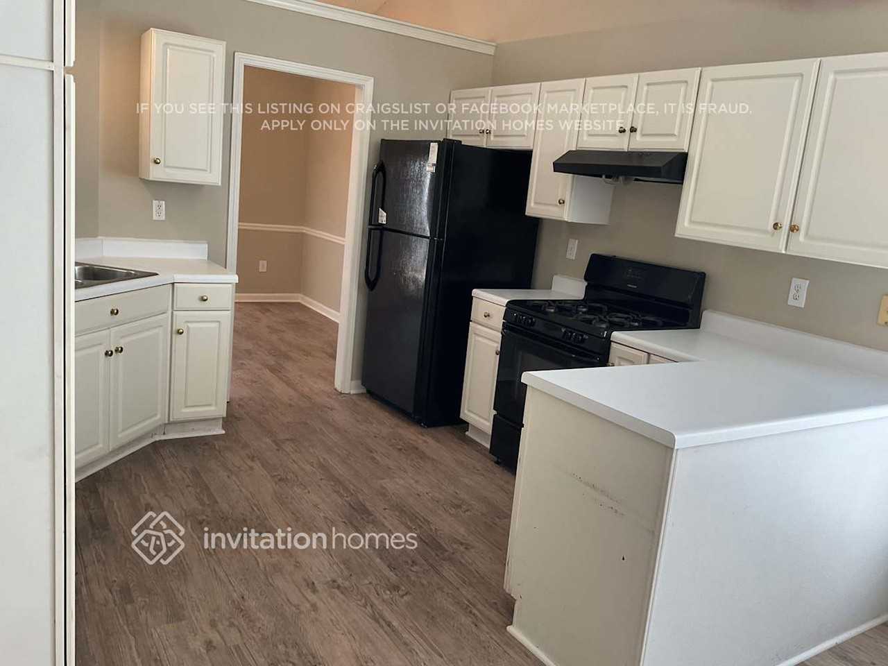 805 Avalon Forest Dr - Photo 4 of 13