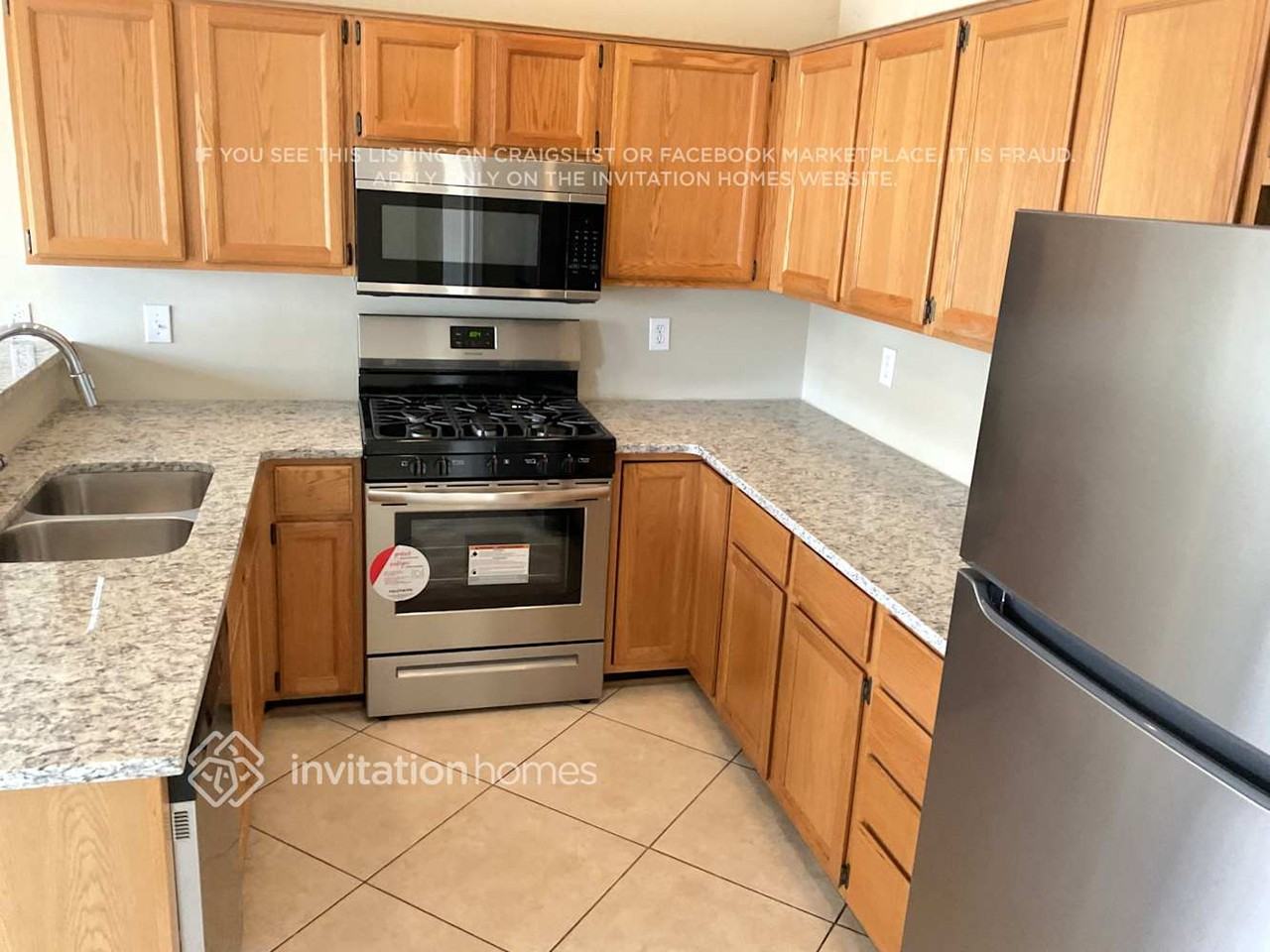 1735 Keswick Place Dr - Photo 4 of 9