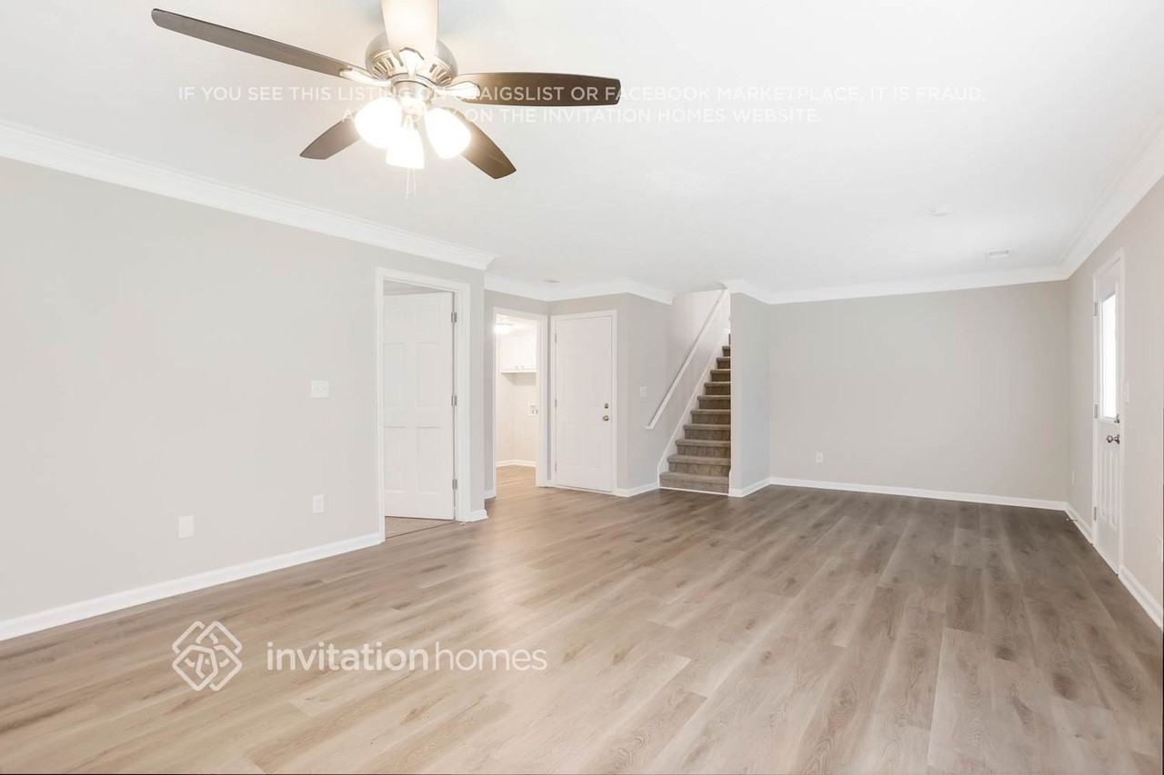 964 Oak Moss Dr - Photo 3 of 21