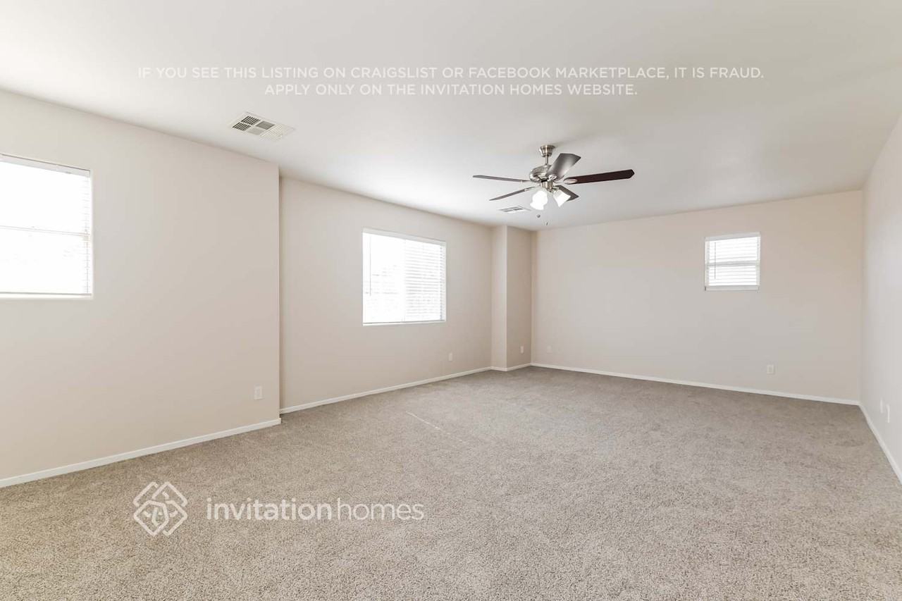 10536 Cliff Edge Ct - Photo 7 of 18