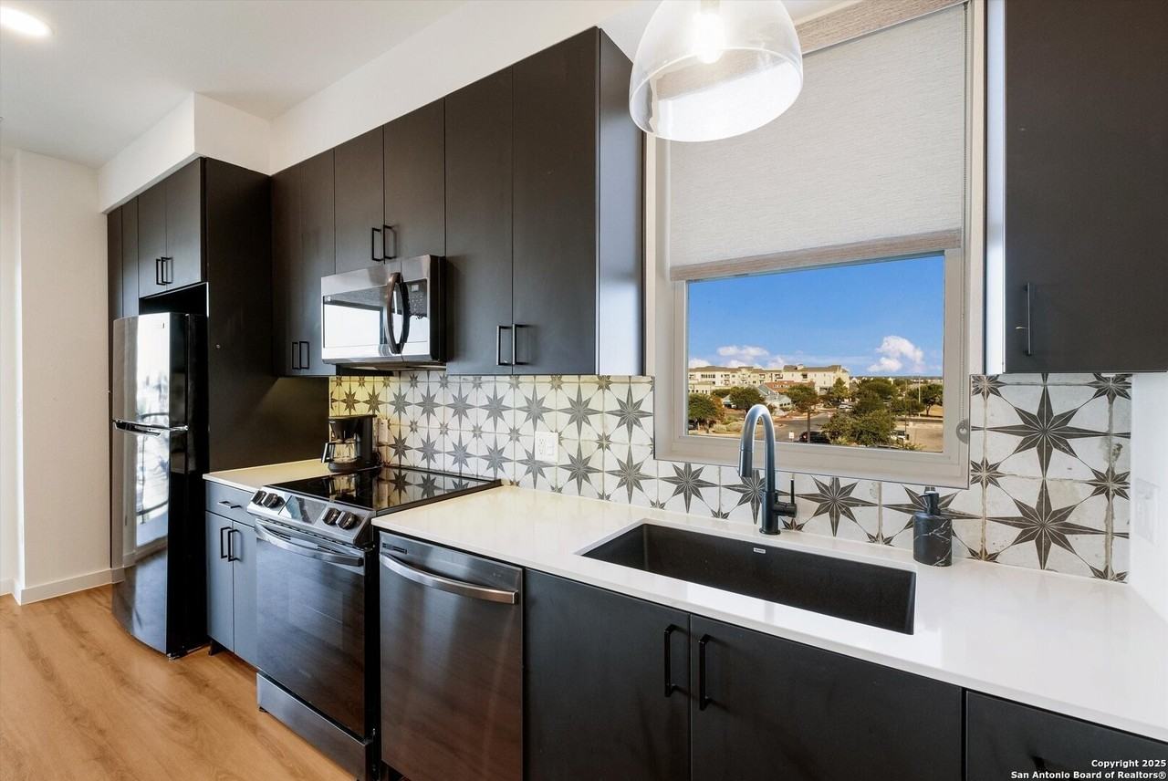 2165 Gabriels Pl #1314 - Photo 4 of 17