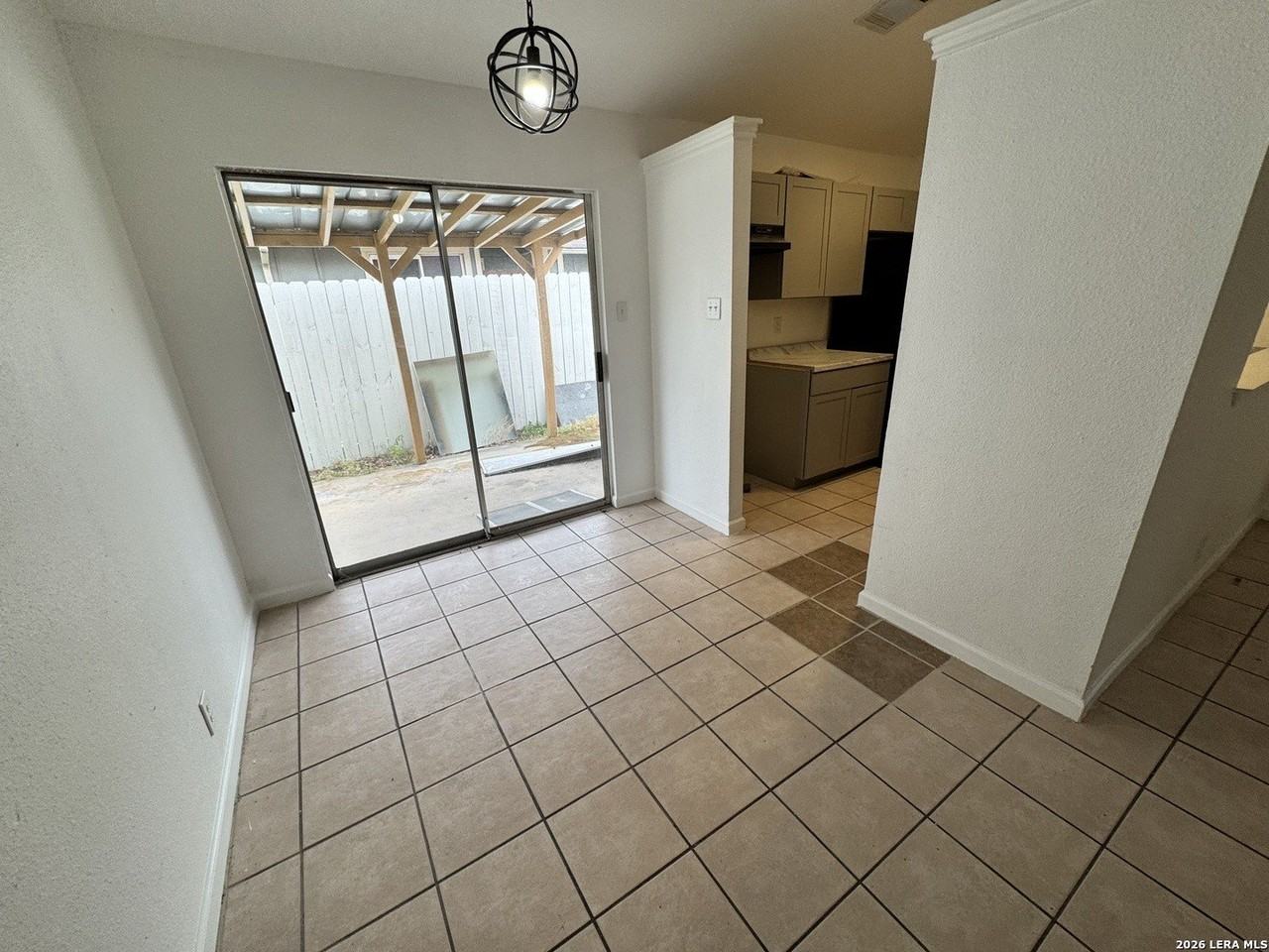 12219 Ridge Crown St - Photo 6 of 17