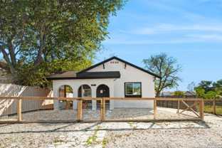 810 Dakota St - Photo 1 of 1