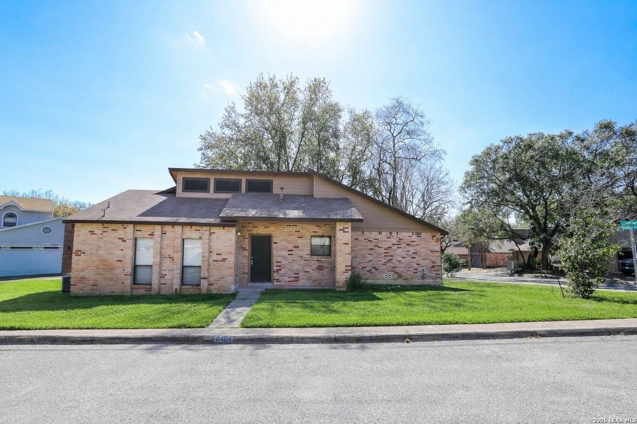 6404 Brook Cv - Photo 2 of 26