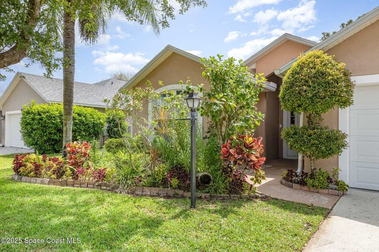 936 Tavernier Cir Ne - Photo 4 of 29