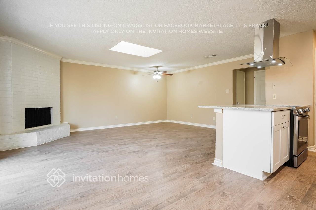 5411 Vermillion Trl - Photo 6 of 17