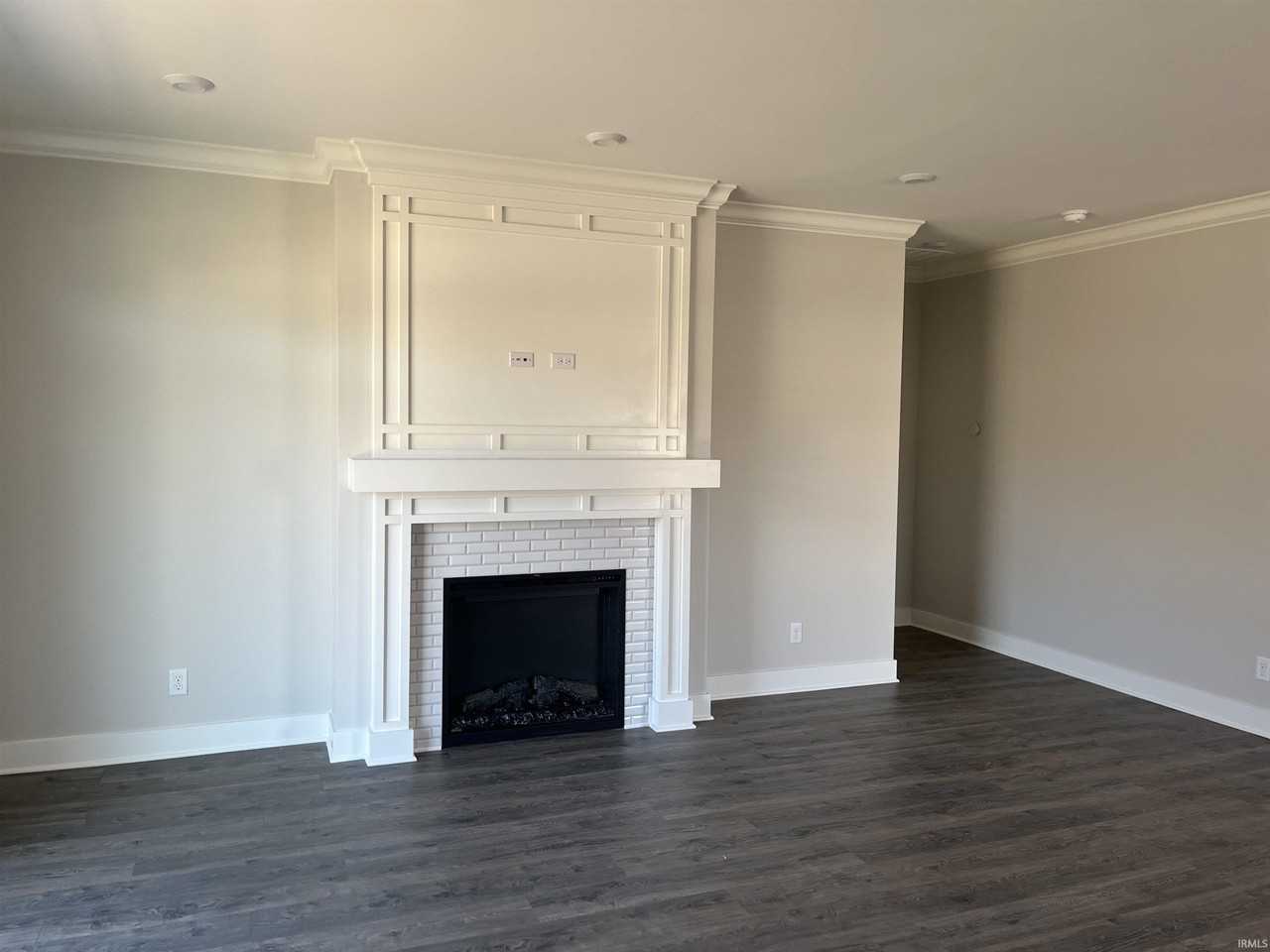 6956 Barlow Ct - Photo 2 of 14