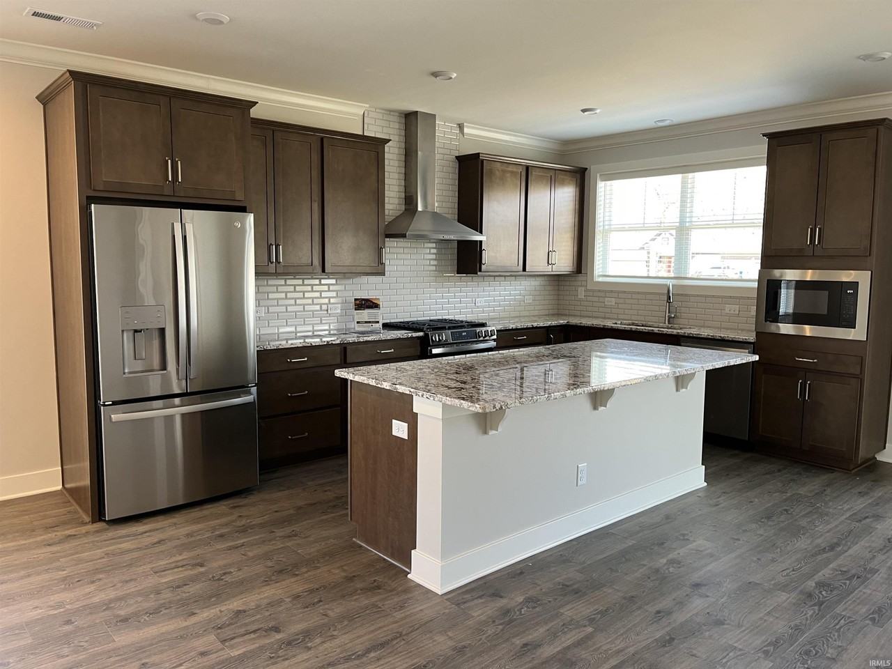 6956 Barlow Ct - Photo 3 of 14