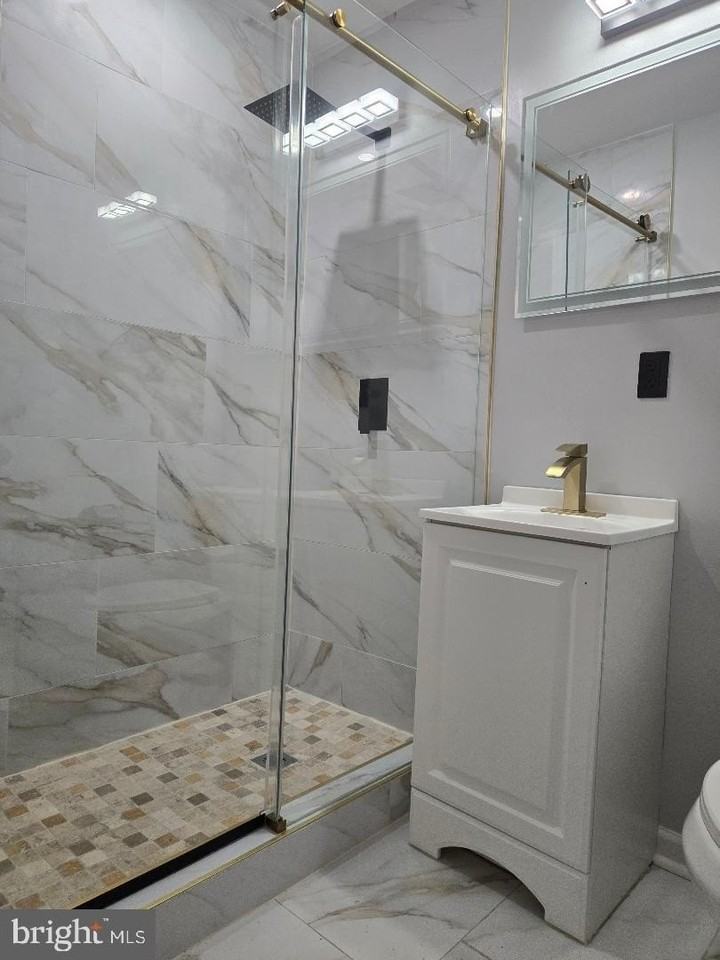 5433 C St Se Apt 4 - Photo 4 of 7