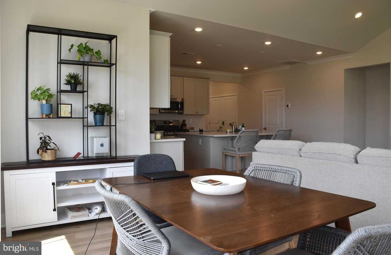 32611 Deep Sound Dr - Photo 3 of 18