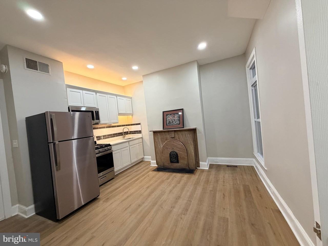 2439 Maryland Ave Apt B #B - Photo 6 of 27