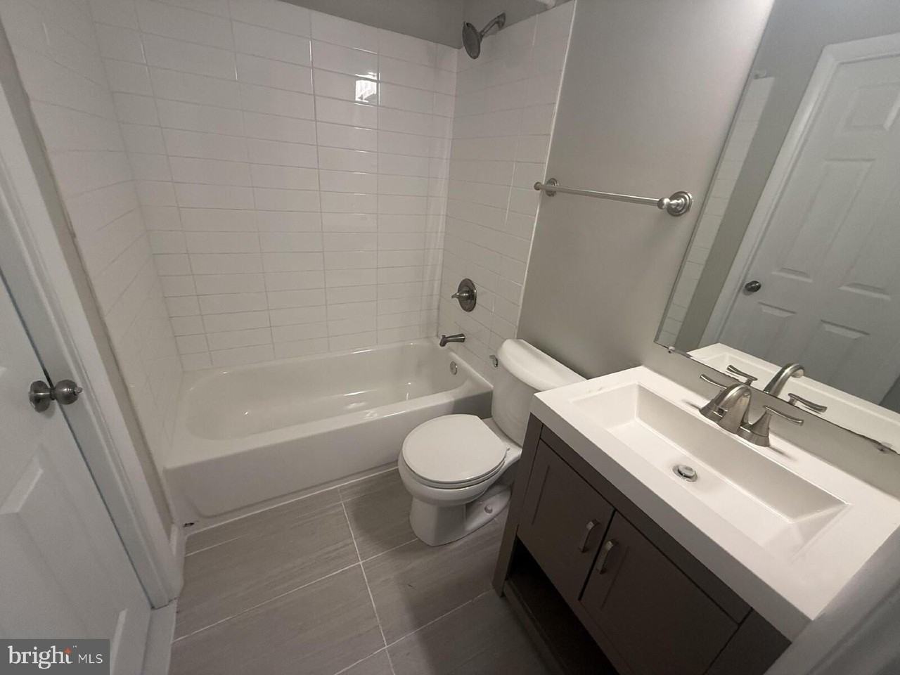 5 Bohn Ct - Photo 5 of 14