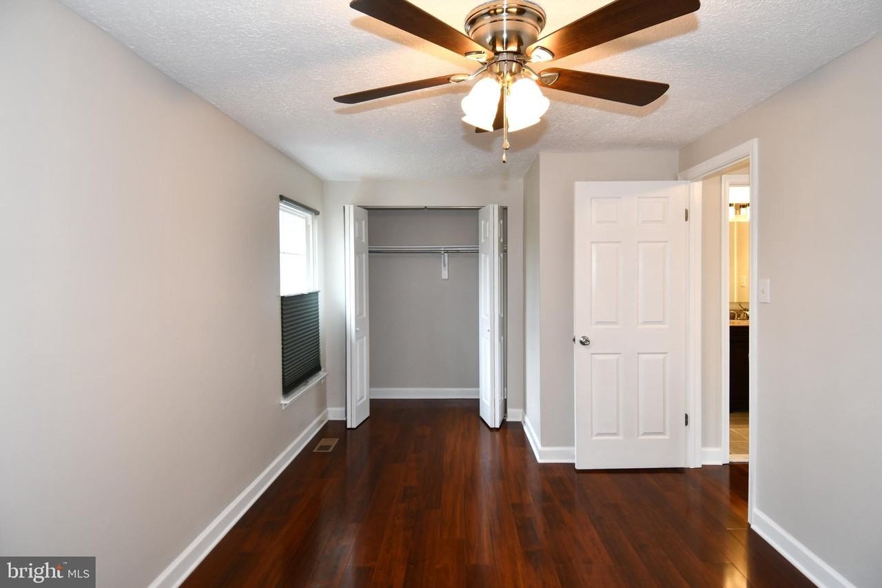 1586 Pin Oak Dr - Photo 6 of 33