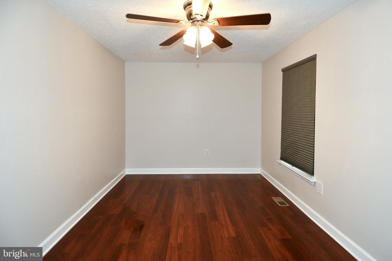 1586 Pin Oak Dr - Photo 7 of 33