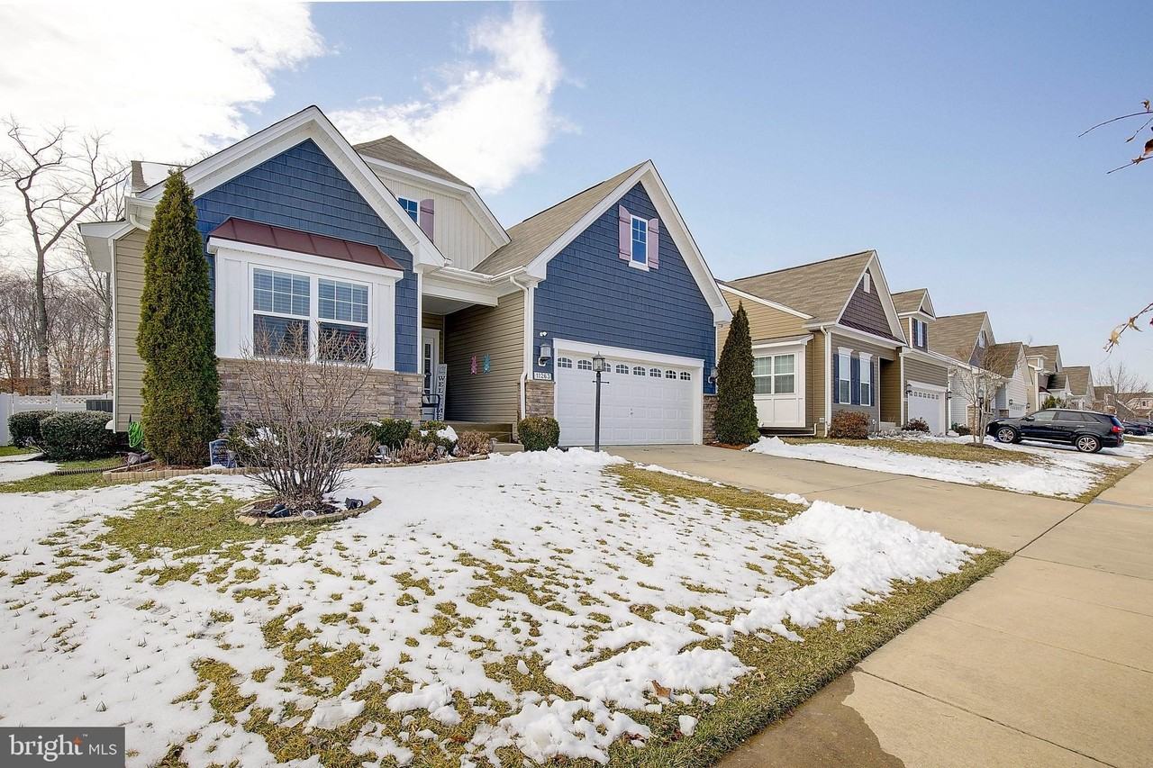 11263 Penzance Ln - Photo 3 of 50