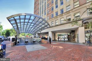 10101 Grosvenor Pl Apt 714 - Photo 1 of 1