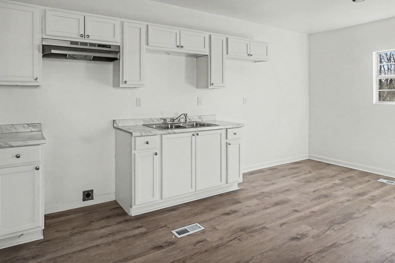 65th St S #1 - Photo 3 of 10