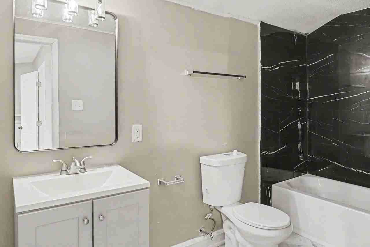 3640 Wenonah Rd Sw #1 - Photo 7 of 11