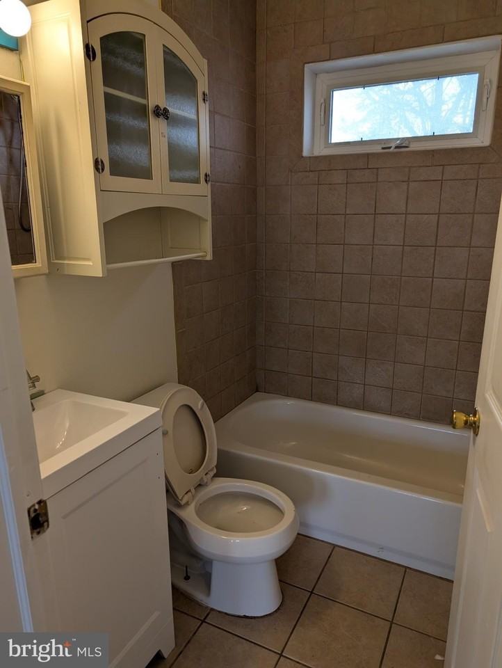 309 Park Ave - Photo 7 of 8