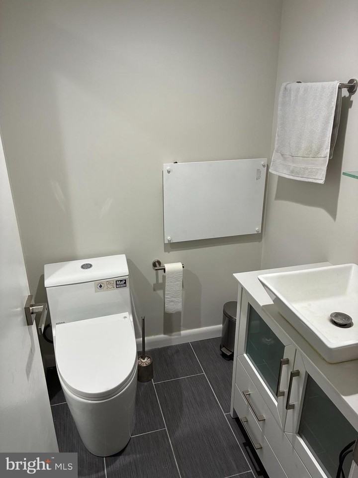 20536 Valley Forge Cir Unit 536 - Photo 6 of 8