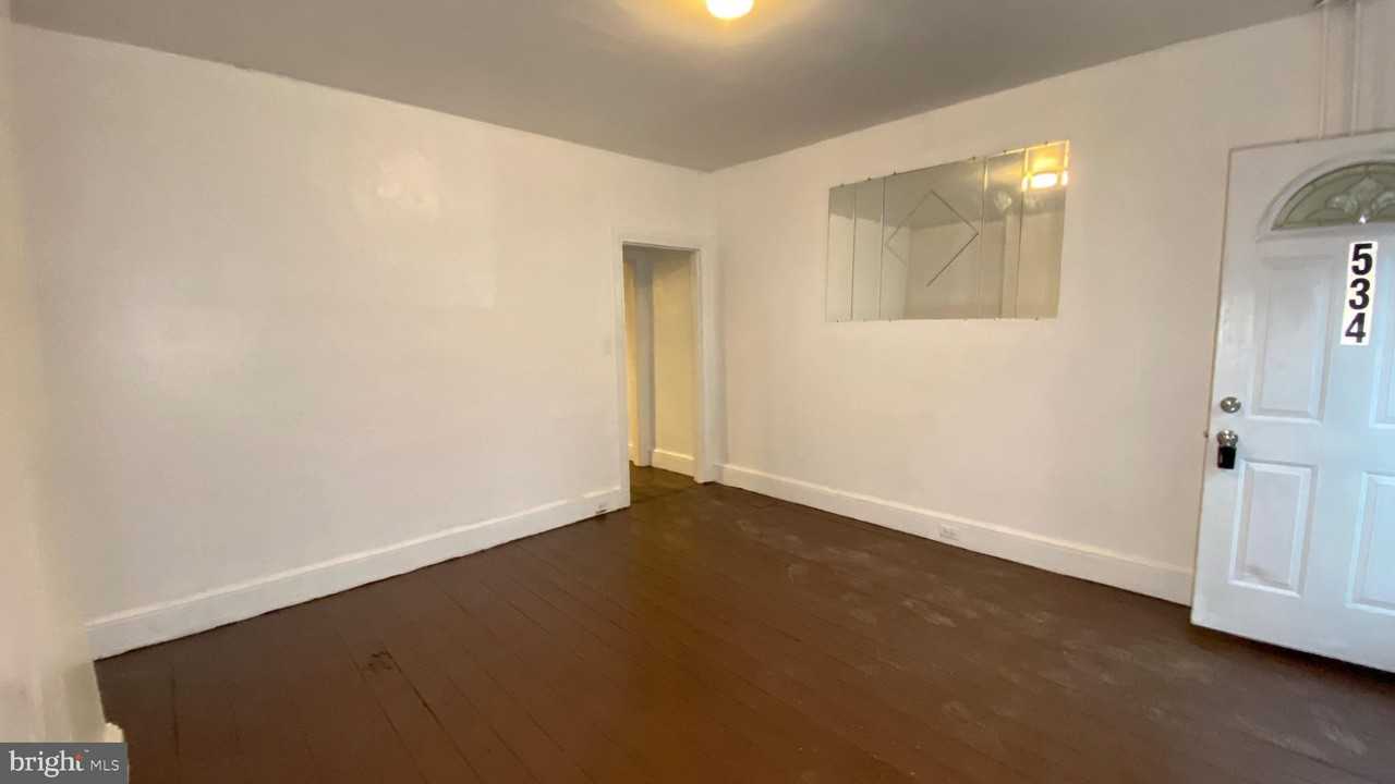 534 Green St - Photo 7 of 41