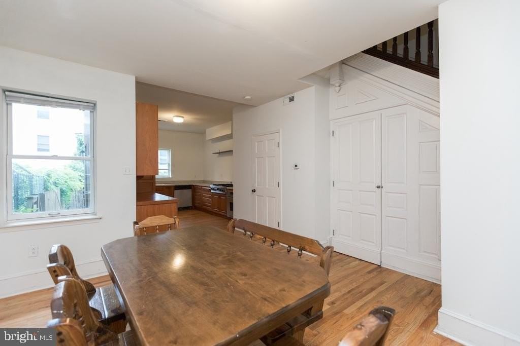 3715 Spring Garden St - Photo 7 of 36