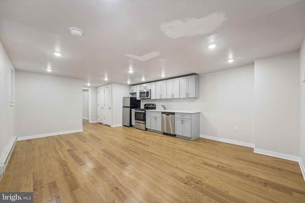 4300 Chestnut St Unit 2 - Photo 4 of 30