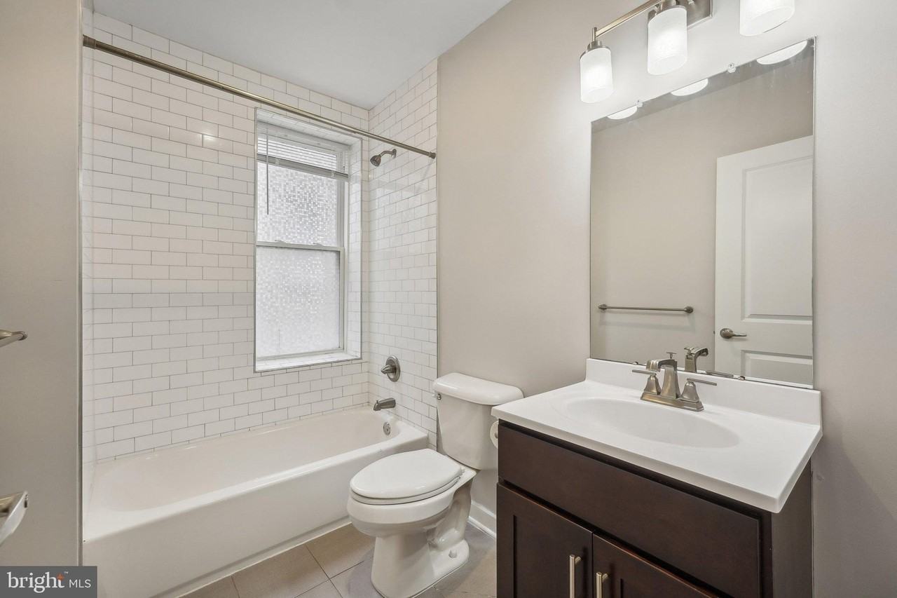 4300 Chestnut St Unit 2 - Photo 7 of 30