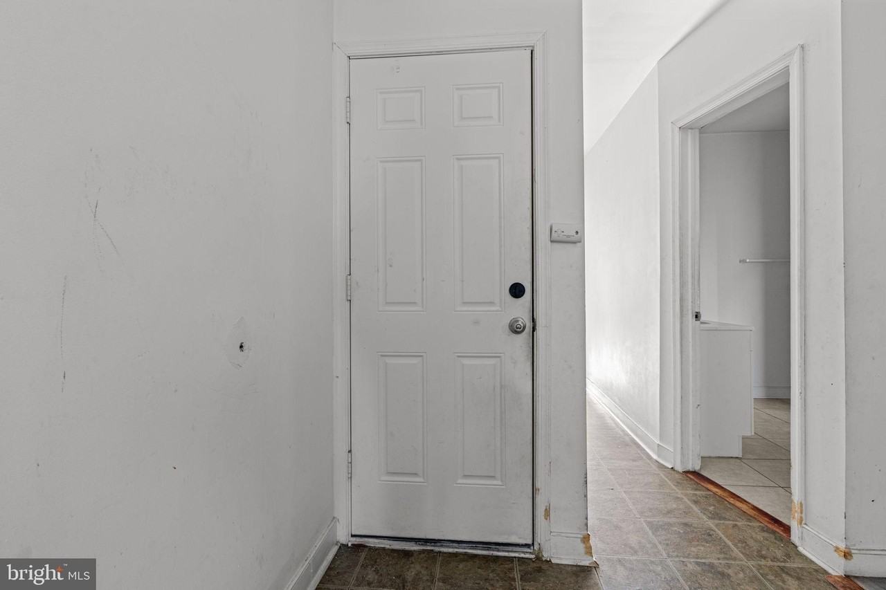 1729 W Venango St Unit 2a - Photo 2 of 8