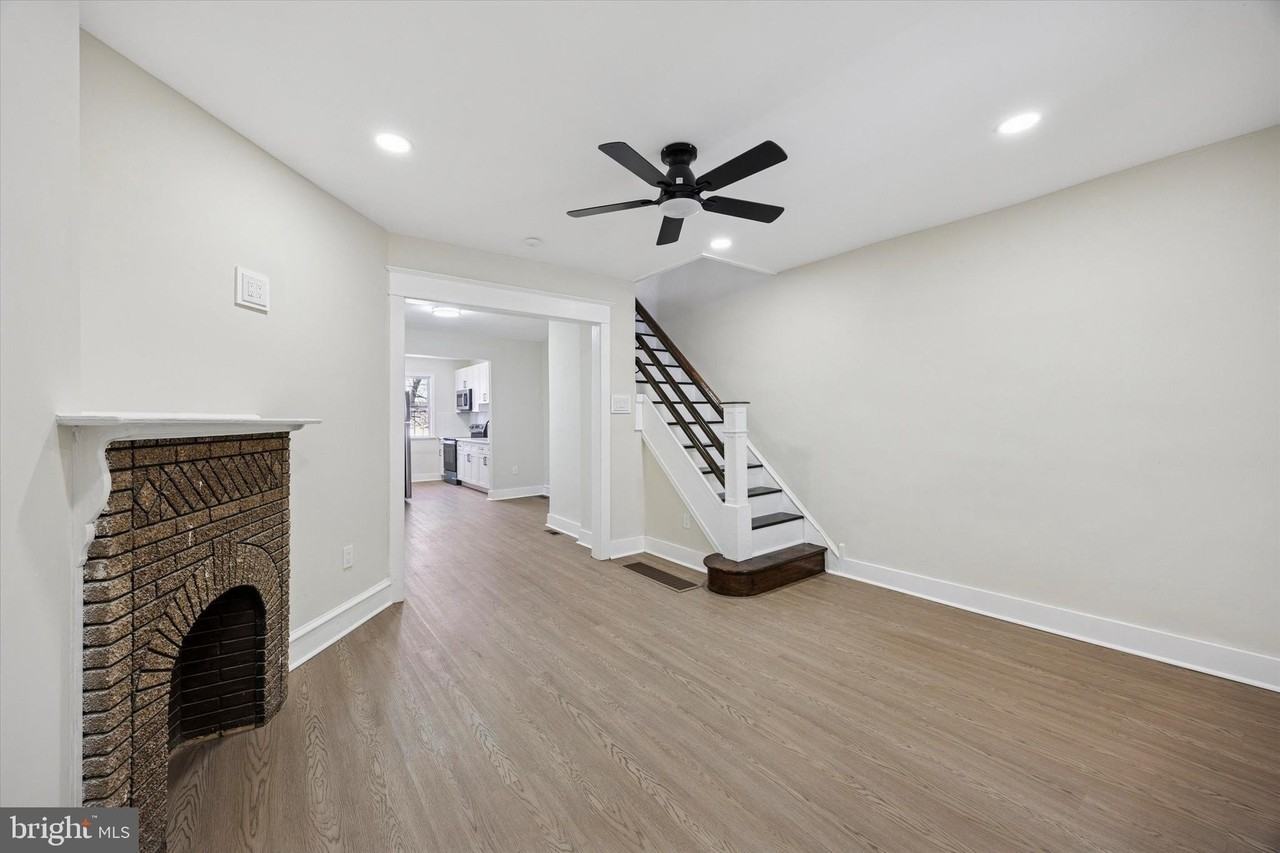 4626 Van Kirk St - Photo 4 of 18