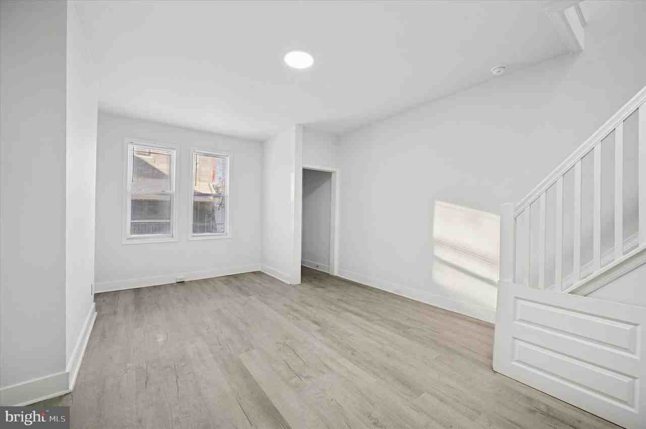 2513 N Garnet St - Photo 4 of 15