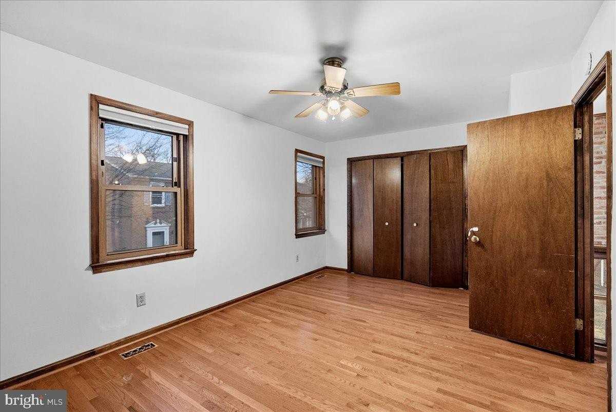 625 N Abingdon St - Photo 7 of 19