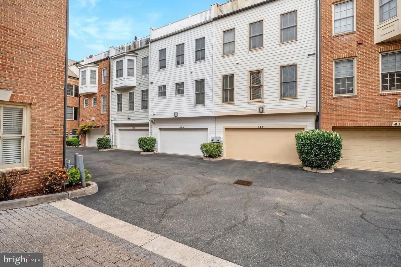 420 Cook St - Photo 3 of 50