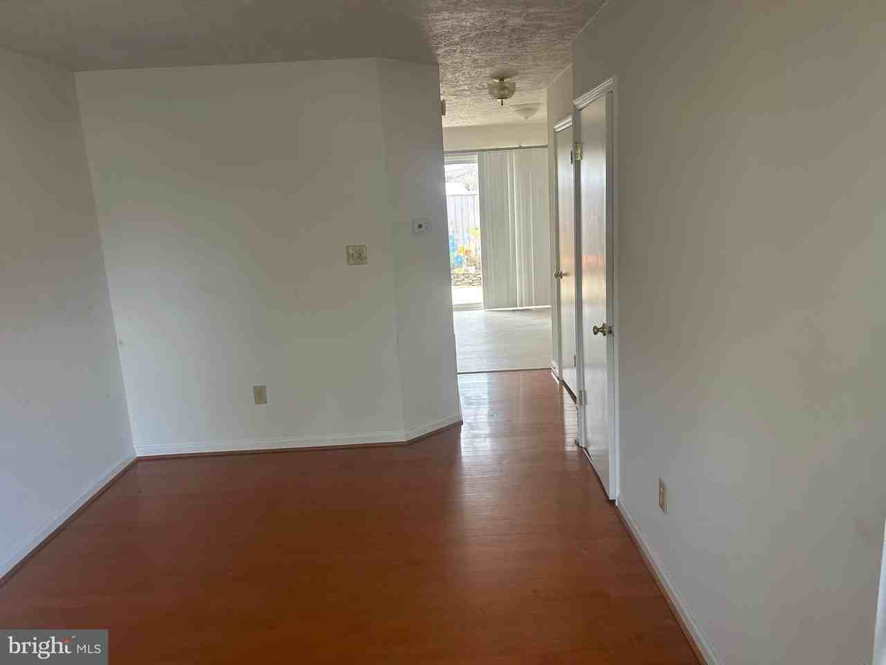 102 W O St - Photo 2 of 9