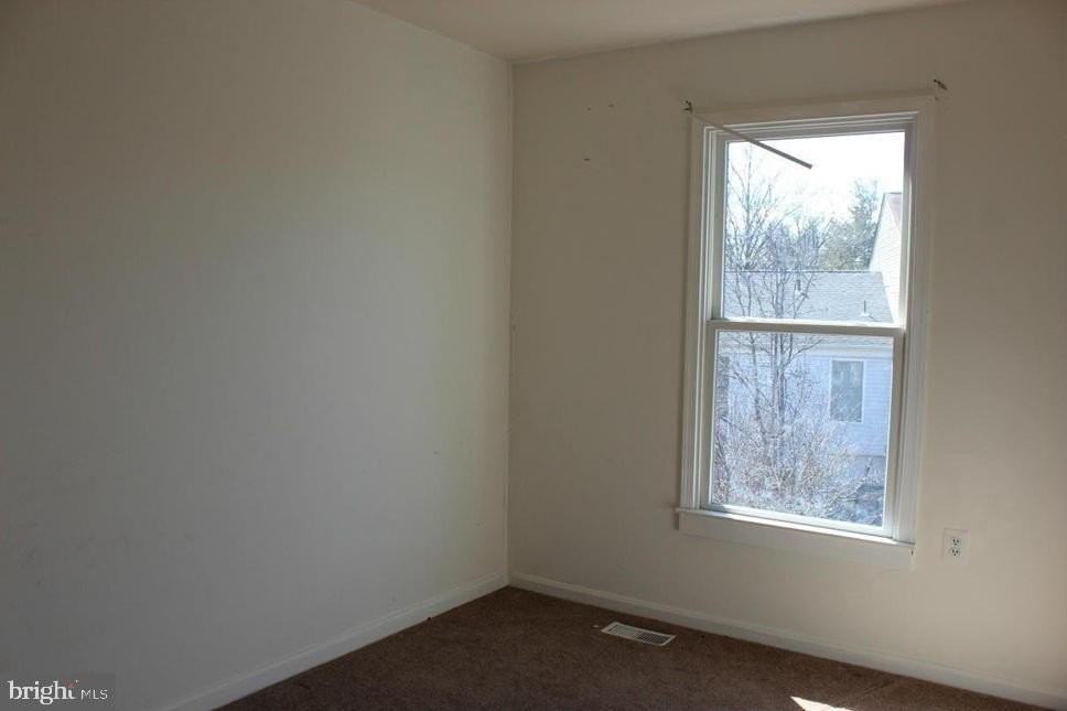 10503 Oronoco Ln - Photo 5 of 6