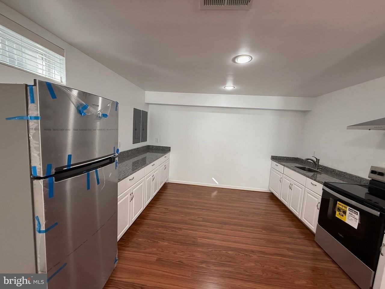 16343 Boatswain Cir - Photo 2 of 13