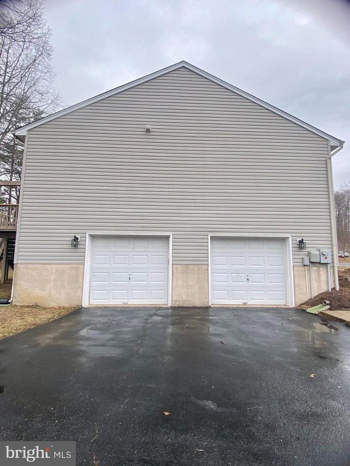 9504 S Royal Crest Ct - Photo 2 of 35