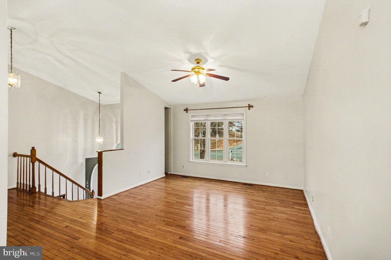 23 Brentwood Ln - Photo 4 of 24