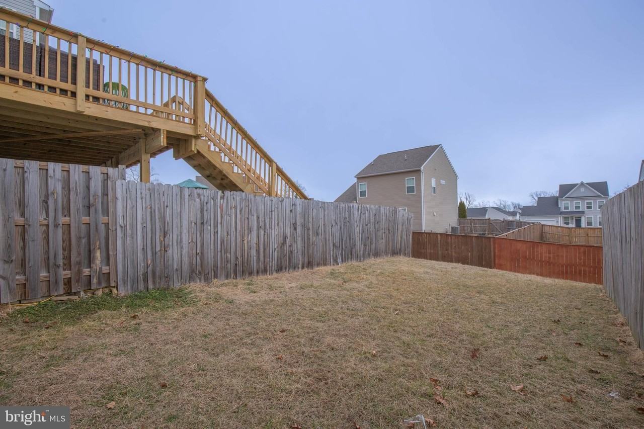 440 Rumbling Rock Rd - Photo 7 of 39