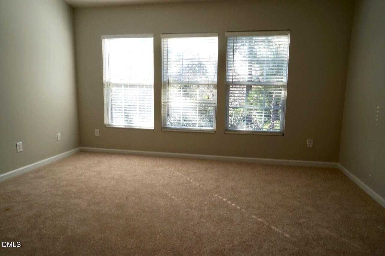 8203 Candelaria Dr - Photo 7 of 14