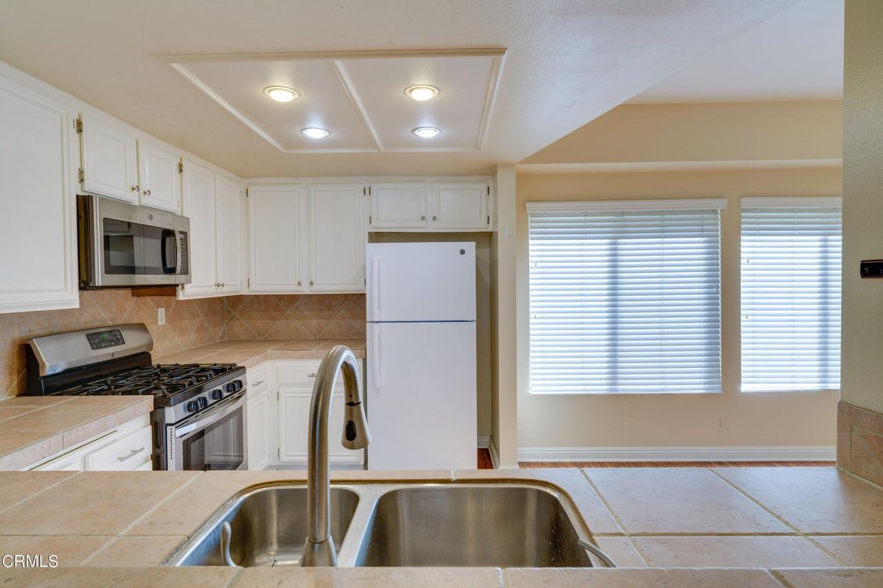 747 E California Blvd #4 - Photo 7 of 19