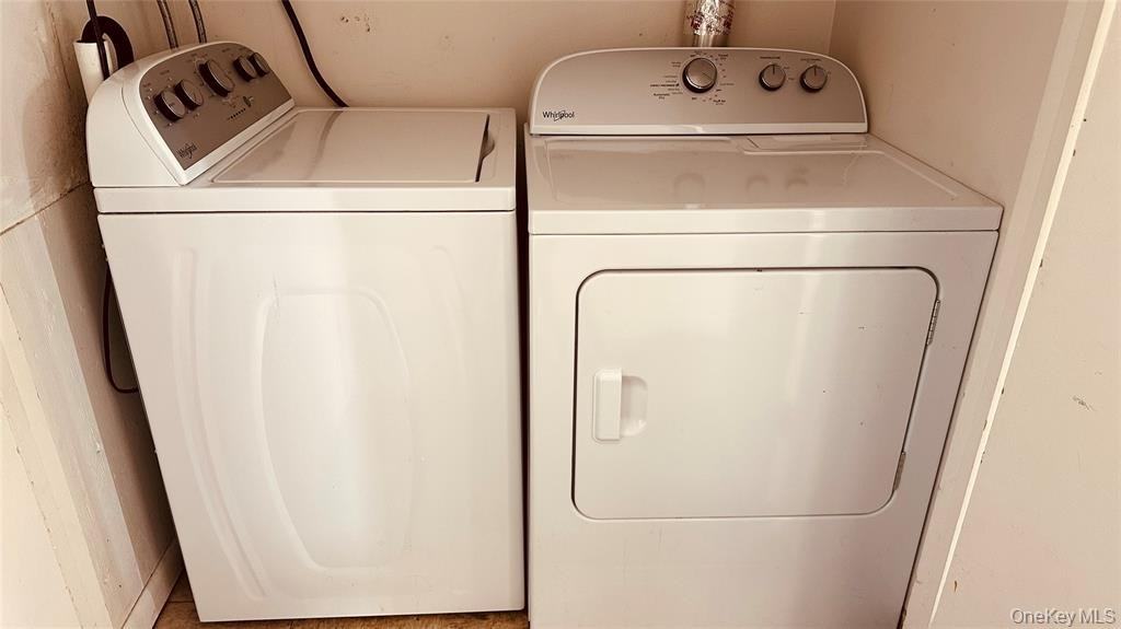 881 Albany Post Rd - Photo 7 of 15