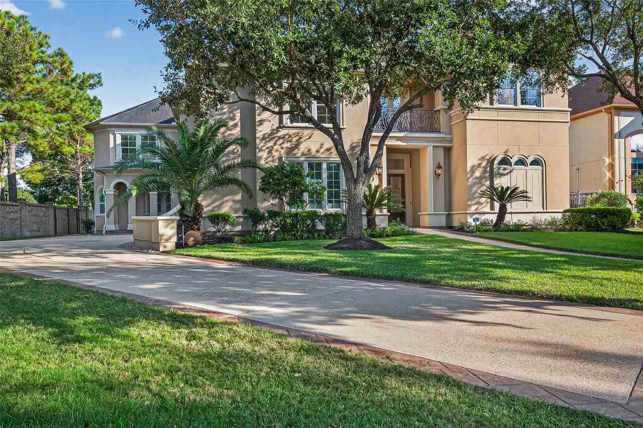 23003 Two Harbors Glen St - Photo 3 of 50