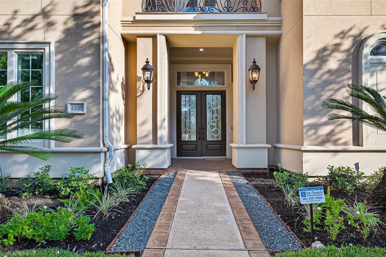 23003 Two Harbors Glen St - Photo 7 of 50