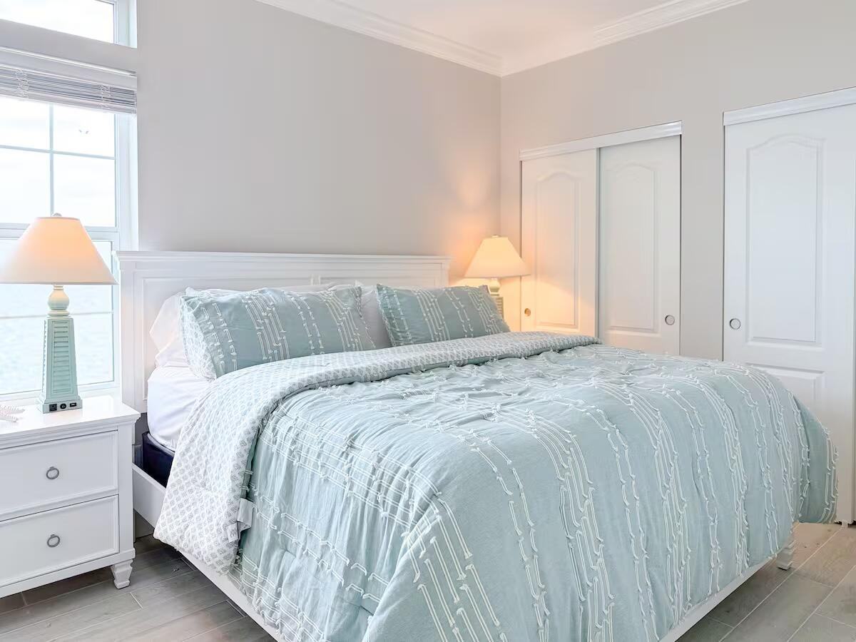 453 Ne Indian River Dr - Photo 7 of 27