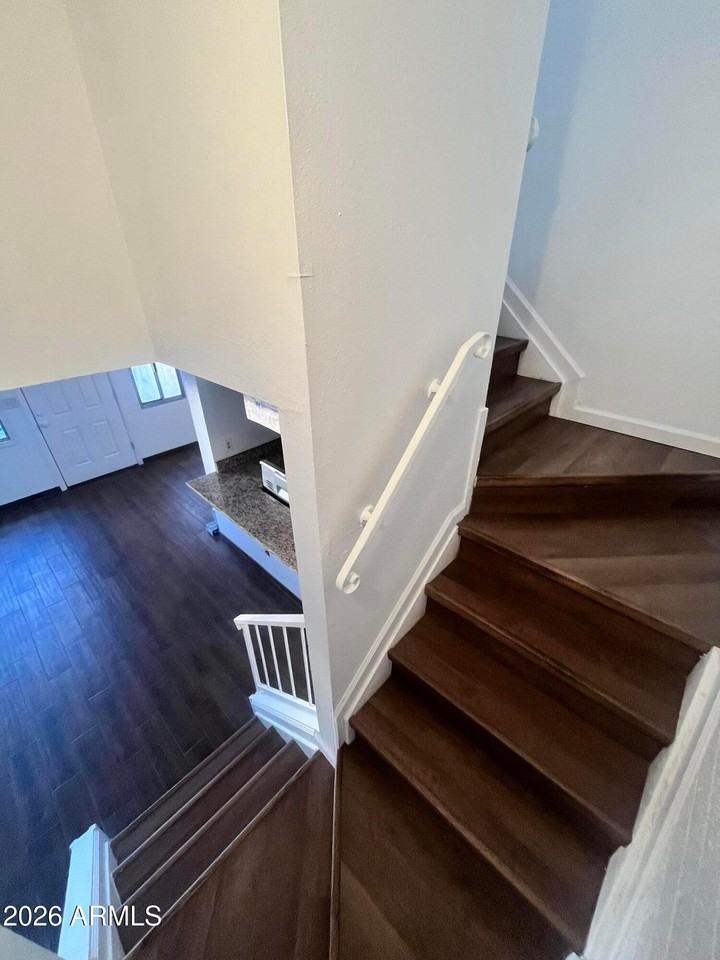 8426 N 34th Dr - Photo 5 of 11
