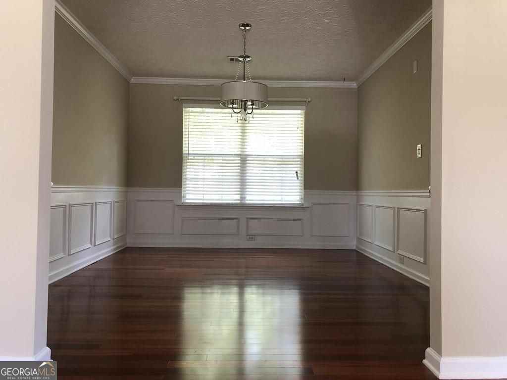 1351 Pinebreeze Ct - Photo 5 of 35