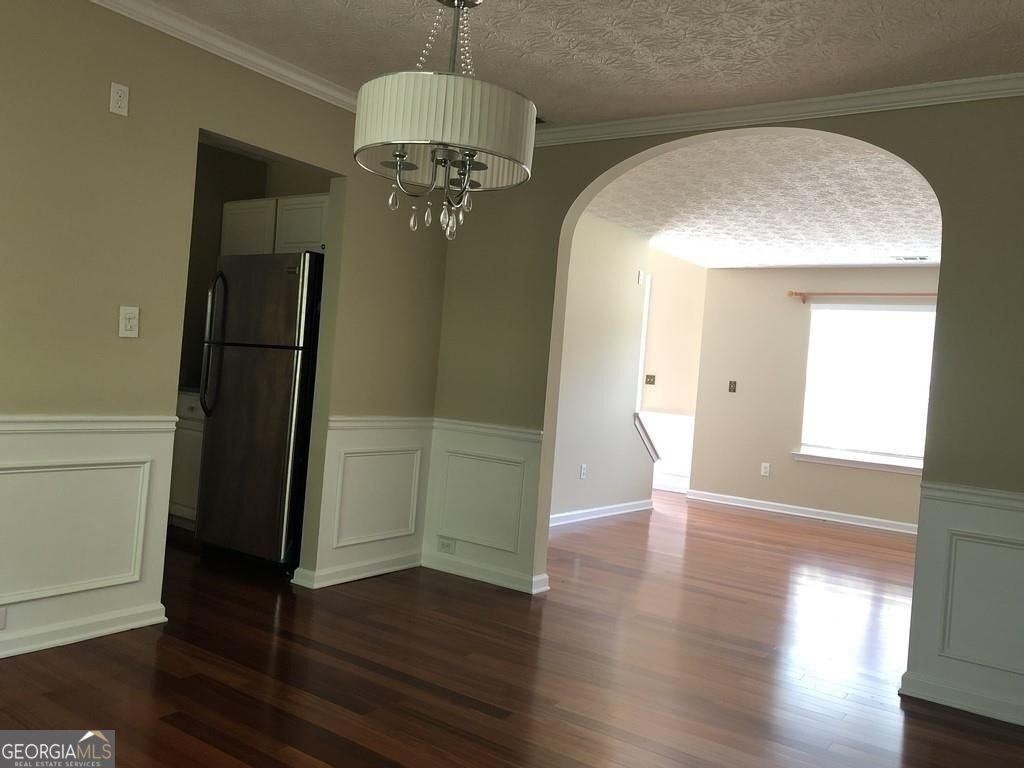 1351 Pinebreeze Ct - Photo 6 of 35