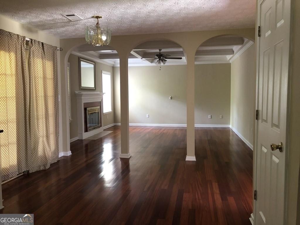 1351 Pinebreeze Ct - Photo 7 of 35